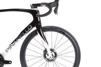 Pinarello F9 Shimano Dura-Ace Di2 Disc Road Bike 2023, Size 57.5cm