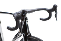 Pinarello F9 Shimano Dura-Ace Di2 Disc Road Bike 2023, Size 57.5cm