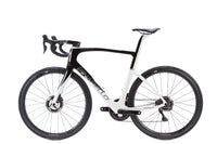 Pinarello F9 Shimano Dura-Ace Di2 Disc Road Bike 2023, Size 57.5cm