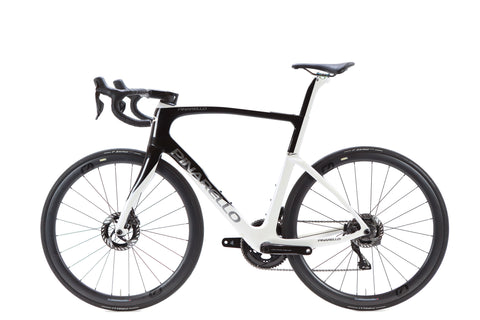 Pinarello F9 Shimano Dura-Ace Di2 Disc Road Bike 2023, Size 57.5cm