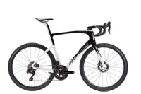 Pinarello F9 Shimano Dura-Ace Di2 Disc Road Bike 2023, Size 57.5cm