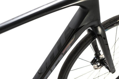 Giant Defy Advanced Pro Shimano Ultegra Di2 Disc Road Bike 2019