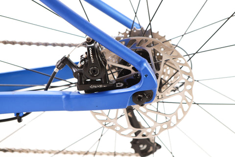 Giant Revolt 2 Shimano Sora Gravel Bike 2022, Size Medium