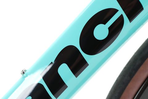 Bianchi Oltre XR4 Shimano Dura-Ace Di2 Disc Road Bike 2020, Size 57cm