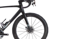 Trek Madone SLR 9 Gen 8 Sram Red eTap AXS Disc Road Bike 2025, Size M/L