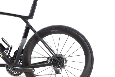 Trek Madone SLR 9 Gen 8 Sram Red eTap AXS Disc Road Bike 2025, Size M/L