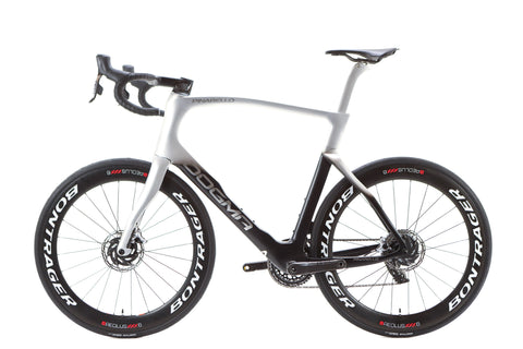 Pinarello Dogma F Sram Red eTap AXS Disc Road Bike 2023, Size 62cm