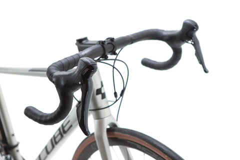 Cube Attain Pro Shimano Sora Disc Road Bike 2024, Size 53cm