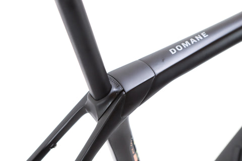 Trek Domane SLR 7 Gen 4 Shimano Ultegra Di2 Disc Road Bike 2025, Size 54cm