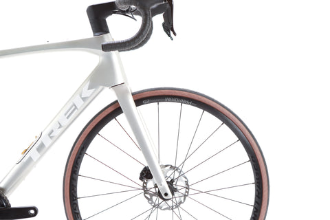 Trek Domane SL 6 Gen 4 Shimano 105 Di2 Disc Road Bike 2025, Size 56cm