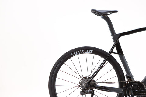 Pinarello Dogma X Shimano Dura-Ace Di2 Disc Road Bike 2023, Size 57.5cm
