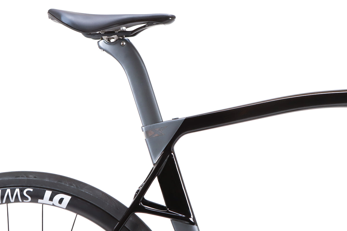 Pinarello Dogma X Shimano Dura-Ace Di2 Disc Road Bike 2025, Size 57.5cm