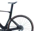 Scott Foil RC 30 Shimano 105 Di2 Disc Road Bike 2025, Size Medium
