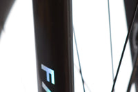 Factor Ostro VAM Shimano Ultegra Di2 Disc Road Bike 2023, Size 58cm