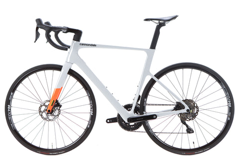 Cannondale SuperSix EVO 3 Shimano 105 Di2 Disc Road Bike 2024, Size 56cm