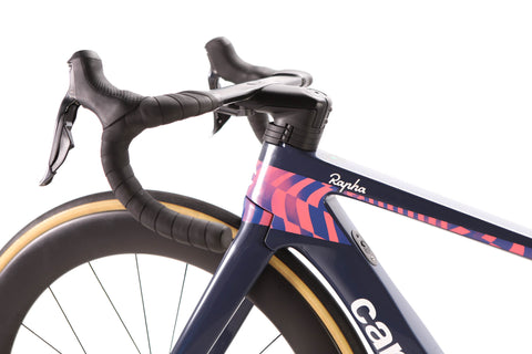 Cannondale SystemSix Hi-Mod Shimano Ultegra Di2 Disc Road Bike