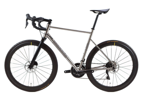 Ribble CGR Ti Shimano 105 Di2 Disc Road Bike 2023, Size Large