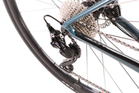 Giant Defy Advanced 2 Shimano 105 Disc Road Bike 2022, Size M/L