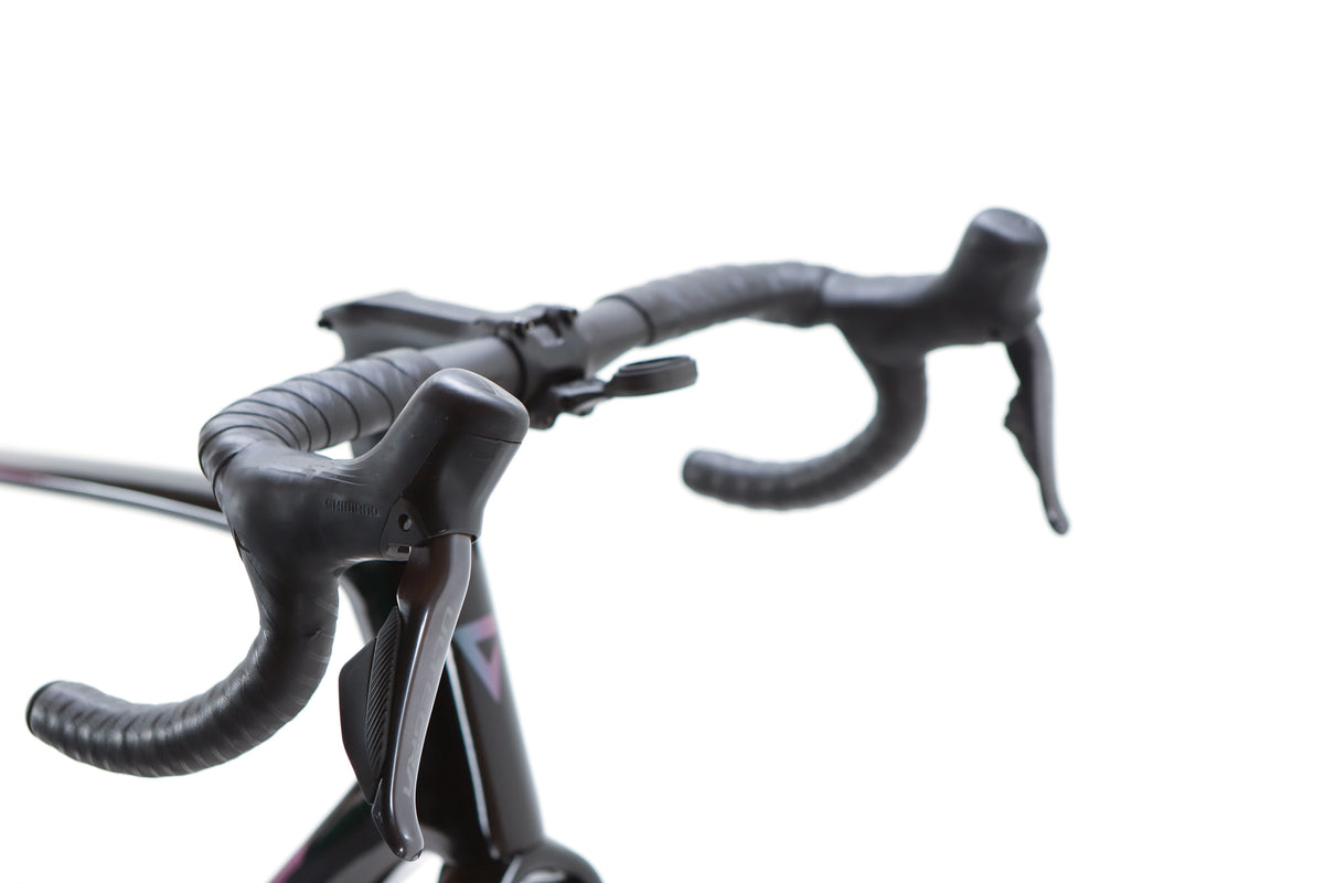 Giant Defy Advanced Pro 0 Shimano Ultegra Di2 Disc Road Bike 2024, Size M/L