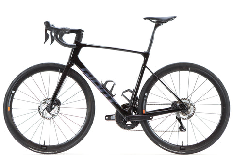 Giant Defy Advanced Pro 0 Shimano Ultegra Di2 Disc Road Bike 2024, Size M/L