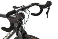 Boardman SLR 8.9 Shimano 105 Disc Road Bike 2023, Size Medium