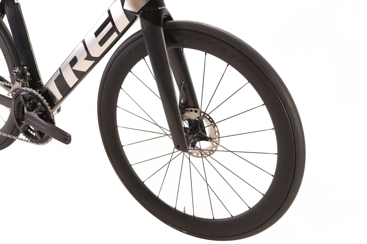 Trek Madone SLR 7 Gen 6 Shimano Ultegra Di2 Disc Road Bike 2022, Size 56cm
