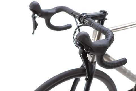 Ribble Endurance Ti Sport Shimano 105 Disc Road Bike 2023, Size Large