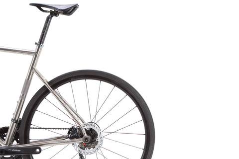 Ribble Endurance Ti Sport Shimano 105 Disc Road Bike 2023, Size Large