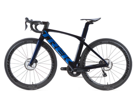 Trek Madone SL 7 Gen 6 Shimano Ultegra Di2 Disc Road Bike 2022, Size 50cm