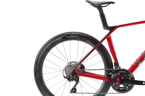 Trek Madone SL Gen 8 Shimano 105 Disc Road Bike 2026, Size Medium