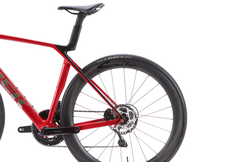 Trek Madone SL Gen 8 Shimano 105 Disc Road Bike 2026, Size Medium