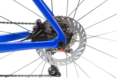 Giant Propel Advanced 2 Shimano 105 Disc Road Bike 2023, Size Medium
