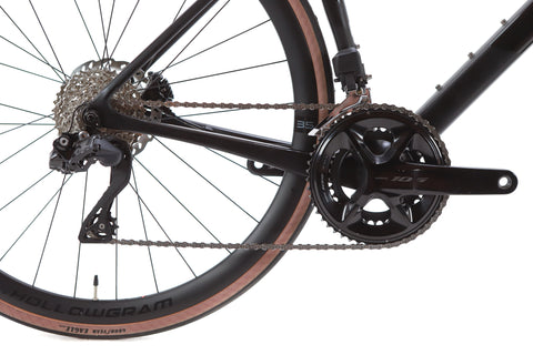 Cannondale SuperSix EVO Shimano 105 Di2 Disc Road Bike 2023, Size 56cm