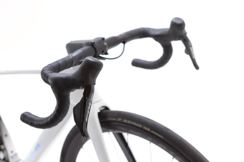 Trek Madone SL 6 Gen 8 Shimano 105 Di2 Disc Road Bike 2025, Size Small