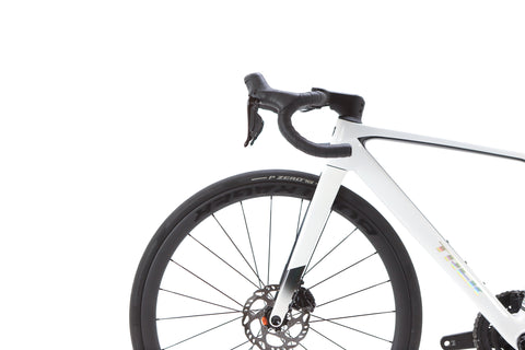 Trek Madone SL 6 Gen 8 Shimano 105 Di2 Disc Road Bike 2025, Size Small