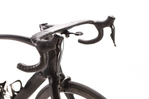Pinarello Dogma F Shimano Dura-Ace Di2 Road Bike 2023, Size 57.5cm