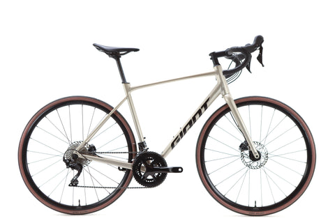 Giant Contend AR Shimano 105 Disc Road Bike 2024, Size M/L