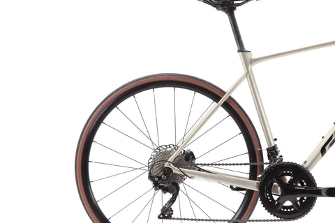 Giant Contend AR Shimano 105 Disc Road Bike 2024, Size M/L