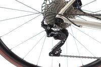 Giant Contend AR Shimano 105 Disc Road Bike 2024, Size M/L