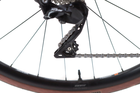 Giant Contend AR Shimano 105 Disc Road Bike 2024, Size M/L