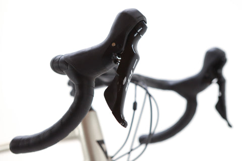 Giant Contend AR Shimano 105 Disc Road Bike 2024, Size M/L