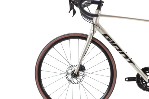Giant Contend AR Shimano 105 Disc Road Bike 2024, Size M/L