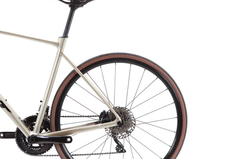 Giant Contend AR Shimano 105 Disc Road Bike 2024, Size M/L