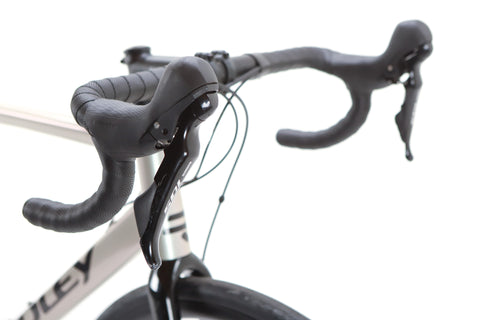 Ridley Fenix SLA Shimano 105 Disc Road Bike 2023, Size Medium