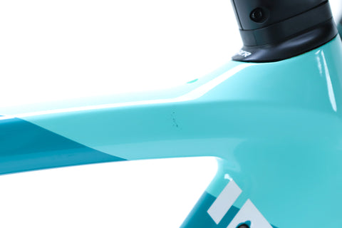 Bianchi Oltre XR4 Shimano Dura-Ace Di2 Disc Road Bike 2022, Size 53cm