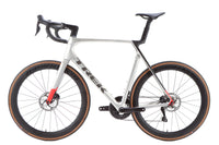 Trek Madone SL 7 Gen 8 Shimano Ultegra Di2 Disc Road Bike 2025, Size XL
