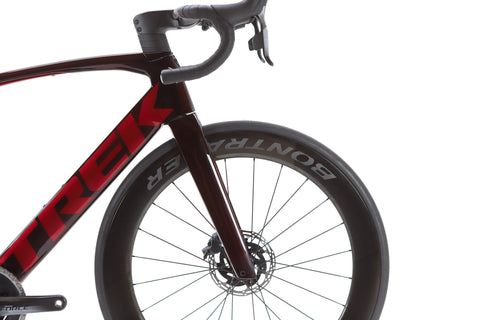 Trek Madone SLR 7 Gen 6 Sram Force eTap AXS Disc Road Bike 2021, Size 56cm