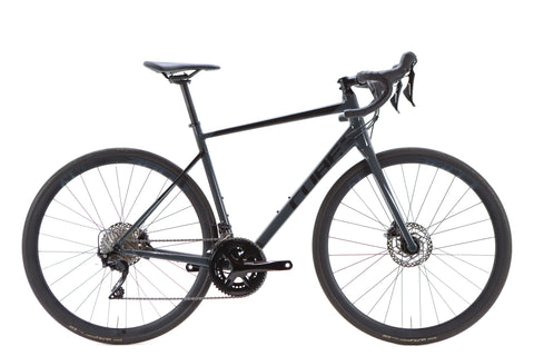 Cube Attain SL Shimano 105 Disc Road Bike 2022, Size Medium