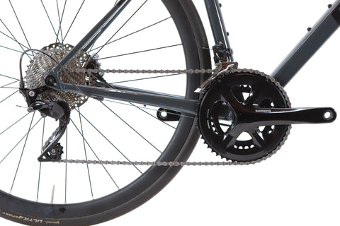 Cube Attain SL Shimano 105 Disc Road Bike 2022, Size Medium