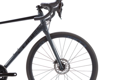 Cube Attain SL Shimano 105 Disc Road Bike 2022, Size Medium